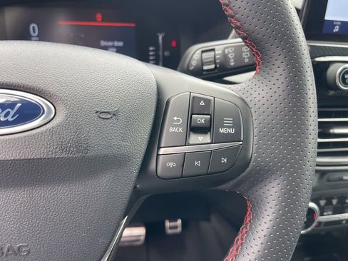 Used 2024 Ford Escape ST-Line w/ Cold Weather Package image 17