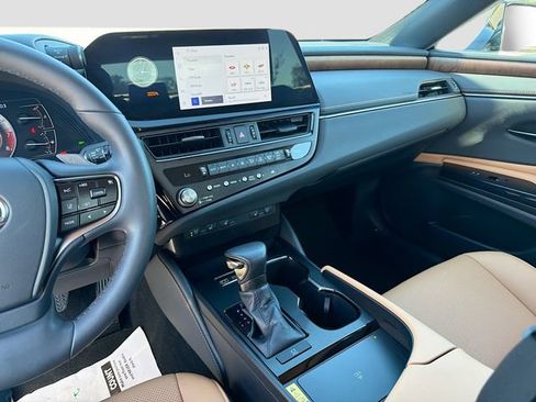 Used 2023 Lexus ES 350 w/ Premium Package image 27