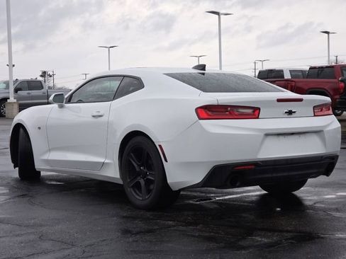 Used 2018 Chevrolet Camaro LT image 18