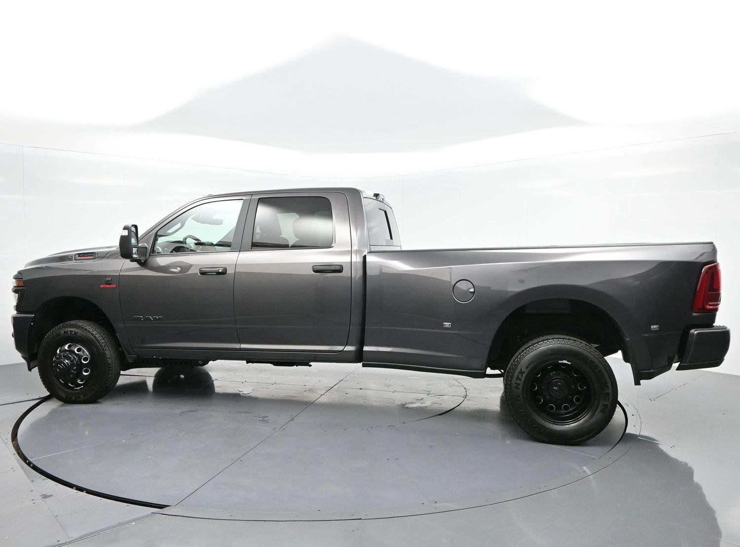 Used 2026 RAM 3500 Big Horn AWD/4WD image 5