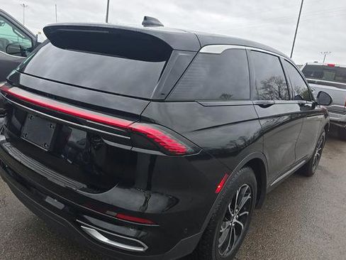 Used 2024 Lincoln Nautilus Premier w/ Equipment Group 102A AWD/4WD image 3