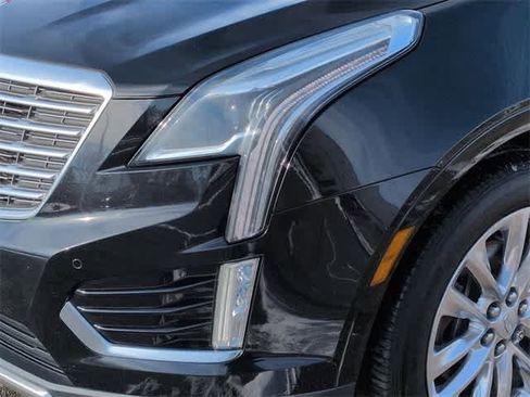 Used 2017 Cadillac XT5 Platinum image 11