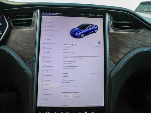 Used 2021 Tesla Model S Long Range Plus AWD/4WD image 24