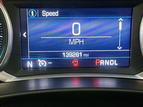 Used 2019 Chevrolet Equinox LT FWD image 15