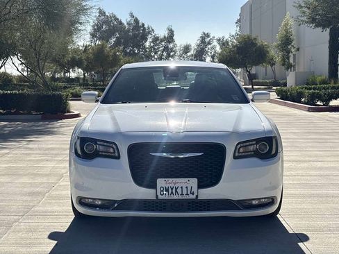 Used 2019 Chrysler 300 S w/ Safetytec Plus Group image 8