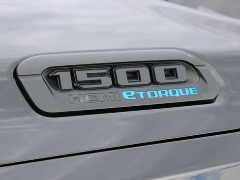 Used 2024 RAM 1500 Big Horn AWD/4WD image 19