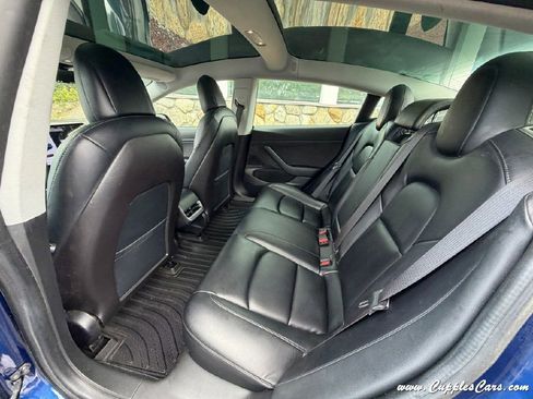 Used 2020 Tesla Model 3 Standard Range Plus RWD image 23