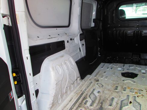 Used 2022 RAM ProMaster City Tradesman image 5