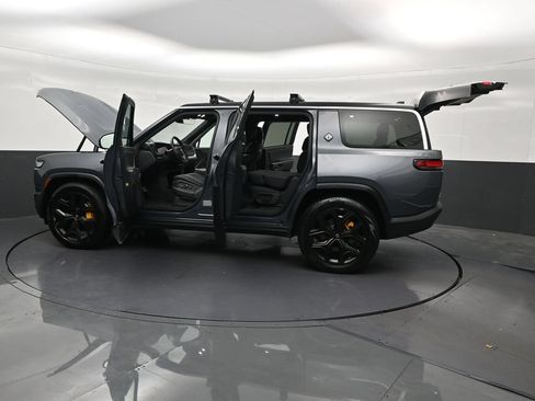 Used 2022 Rivian R1S Launch Edition Quad AWD/4WD image 35