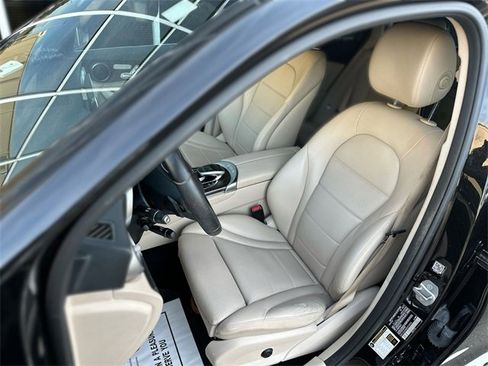 Used 2018 Mercedes-Benz GLC 300 4MATIC image 12