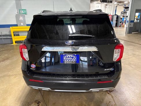 Certified 2023 Ford Explorer XLT w/ Equipment Group 202A image 5