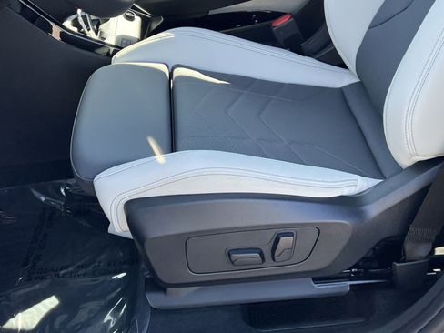 New 2026 BMW X1 M35i w/ Technology Package AWD/4WD image 11