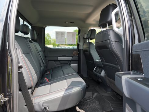 Used 2021 Ford F150 Lariat w/ Equipment Group 502A High AWD/4WD image 30