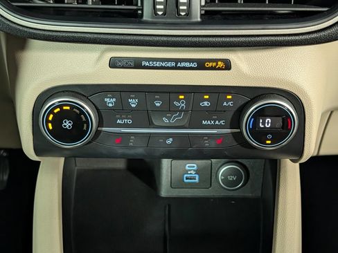 Certified 2020 Ford Escape SEL FWD image 16