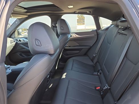 Used 2025 BMW 430i w/ M Sport Package image 13