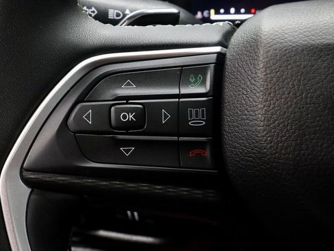 Used 2024 Jeep Grand Cherokee L Laredo w/ Luxury Tech Group I image 29