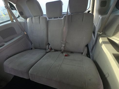 Used 2012 Dodge Grand Caravan American Value Package w/ UConnect Hands-Free Group image 11