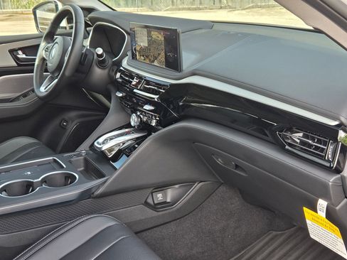 Used 2025 Acura MDX SH-AWD w/ Technology Package image 29