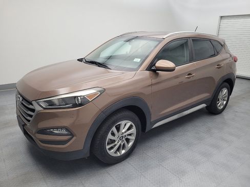 Used 2017 Hyundai Tucson SE w/ SE Popular Package 02 AWD/4WD image 2