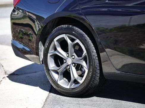 Used 2024 Chevrolet Malibu LT image 10