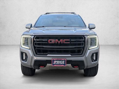 Used 2024 GMC Yukon AT4 w/ Technology Package AWD/4WD image 2