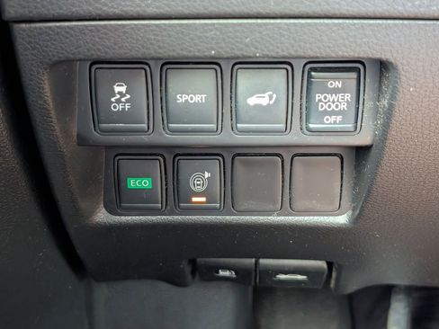 Used 2015 Nissan Rogue SL w/ SL Premium Package FWD image 23