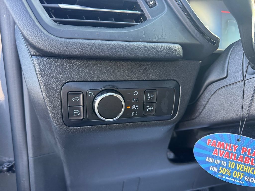 Certified 2025 Ford Escape ST-Line w/ Equipment Group 301A FWD image 36