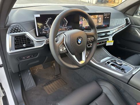 New 2026 BMW X5 xDrive40i w/ Parking Assistance Package image 23