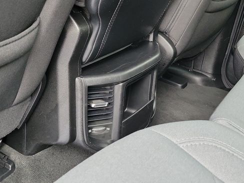 Used 2022 RAM 1500 Big Horn AWD/4WD image 15
