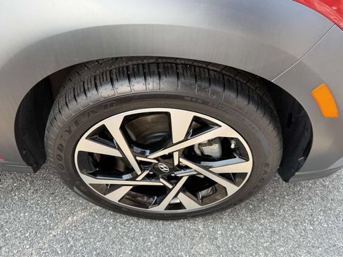 Certified 2023 Hyundai Kona Limited AWD/4WD image 9
