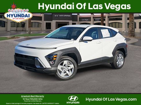 Certified 2025 Hyundai Kona SE image 1