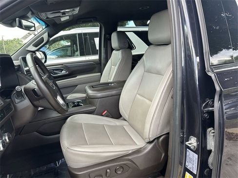 Used 2023 GMC Yukon SLT image 13