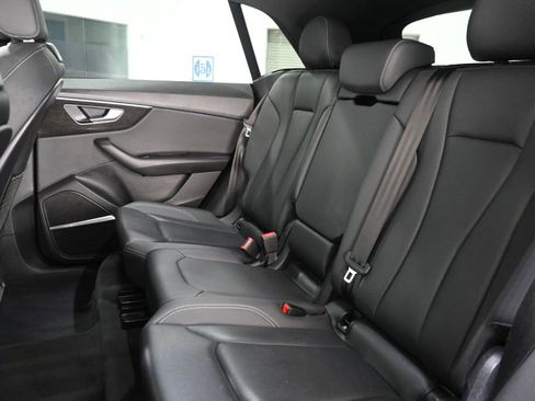 Used 2021 Audi Q8 Premium Plus w/ Premium Plus Package image 13