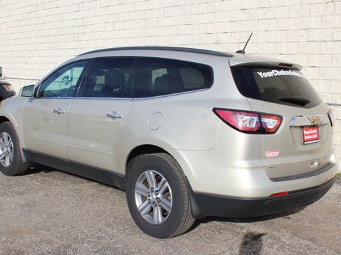 Used 2015 Chevrolet Traverse LT image 3