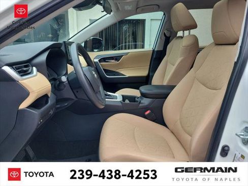 Certified 2022 Toyota RAV4 XLE w/ Convenience Package FWD image 19