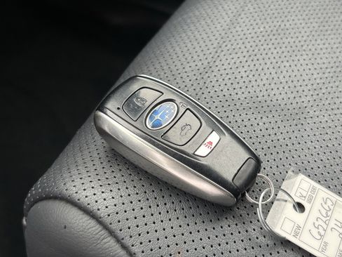 Used 2022 Subaru Ascent Limited image 27