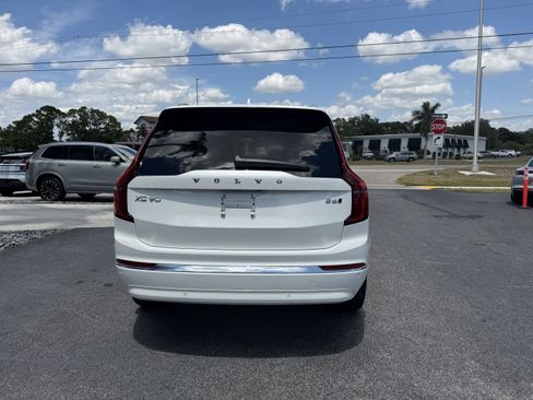 New 2026 Volvo XC90 B6 Ultra w/ Protection Package AWD/4WD image 3