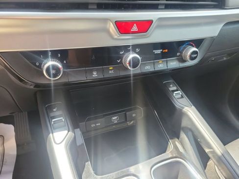 Used 2020 Kia Telluride S FWD image 32