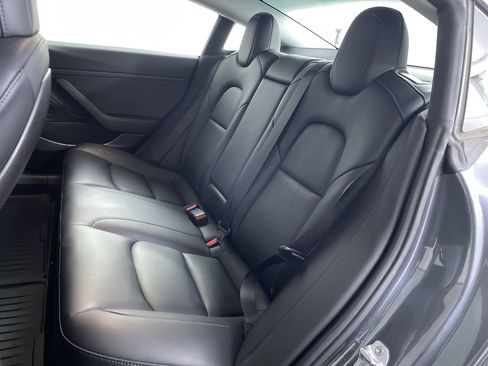 Used 2019 Tesla Model 3 Long Range image 19