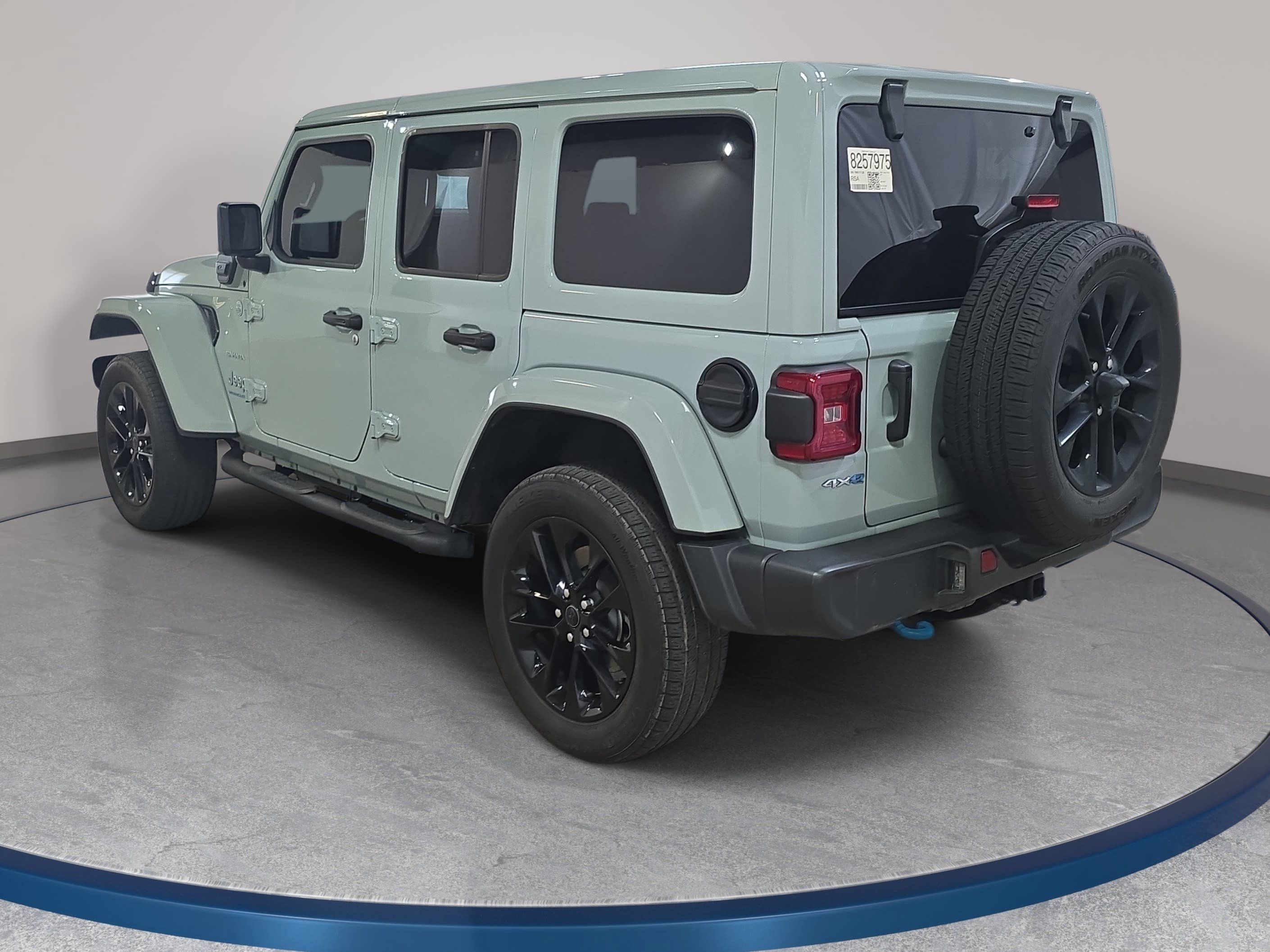 Used 2024 Jeep Wrangler Unlimited Sahara w/ Technology Group AWD/4WD image 8
