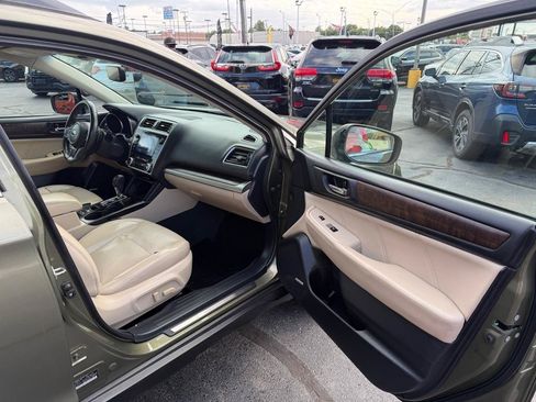 Used 2019 Subaru Outback 2.5i Limited AWD/4WD image 9