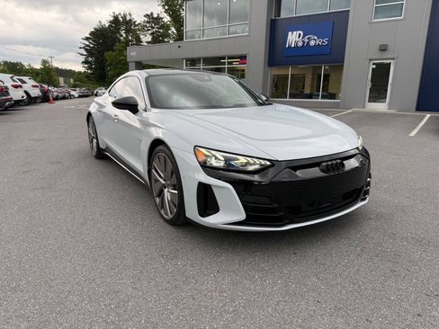Used 2022 Audi e-tron GT Prestige w/ Prestige Package AWD/4WD image 4