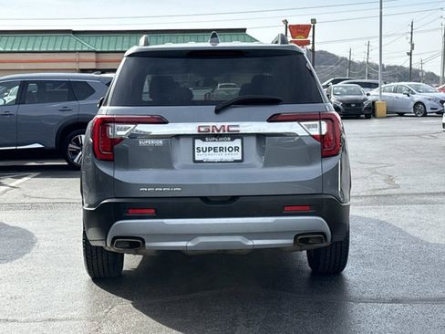 Used 2022 GMC Acadia SLE w/ Driver Convenience Package image 4