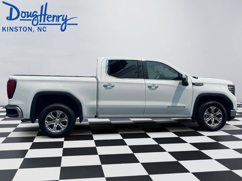 Used 2025 GMC Sierra 1500 SLT RWD image 6