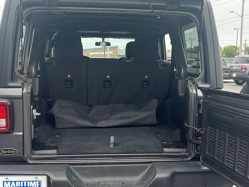 Used 2023 Jeep Wrangler Sport S image 32