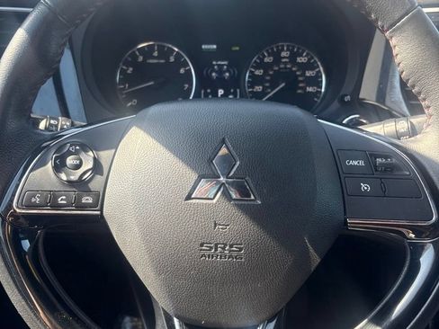 Used 2020 Mitsubishi Outlander LE AWD/4WD image 22