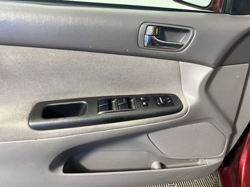 Used 2006 Toyota Camry LE image 17