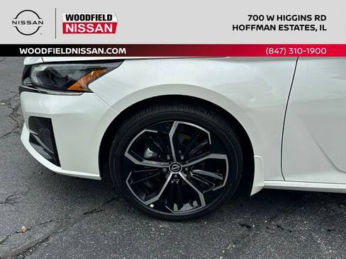 Certified 2025 Nissan Altima 2.5 SR AWD/4WD image 7