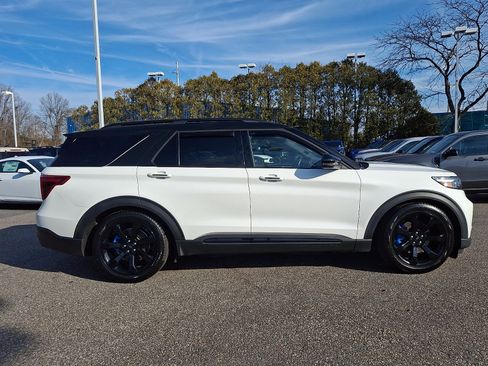 Used 2024 Ford Explorer ST w/ Equipment Group 401A image 12