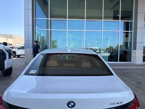 Used 2024 BMW 330i Sedan w/ Convenience Package RWD image 13